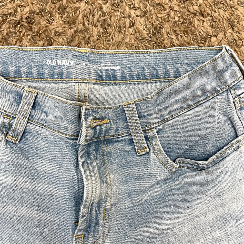 Old navy wow boyfriend mid rise jeans - Picture 2 of 3